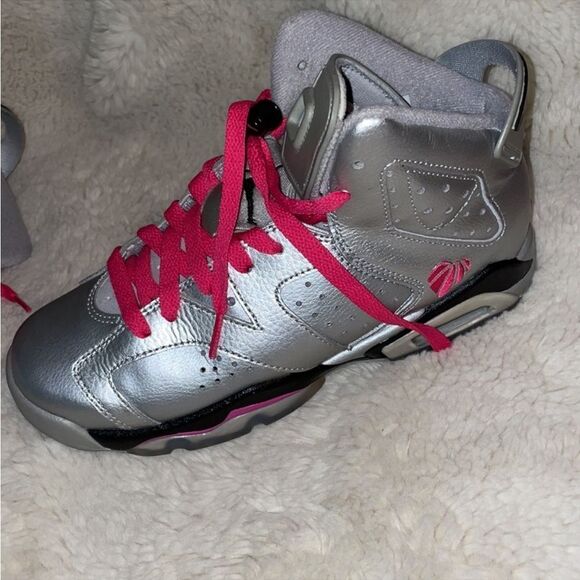 🔥Authentic Air Jordan VI 6 Retro GG Valentines Day' Sneakers! - Picture 5 of 7